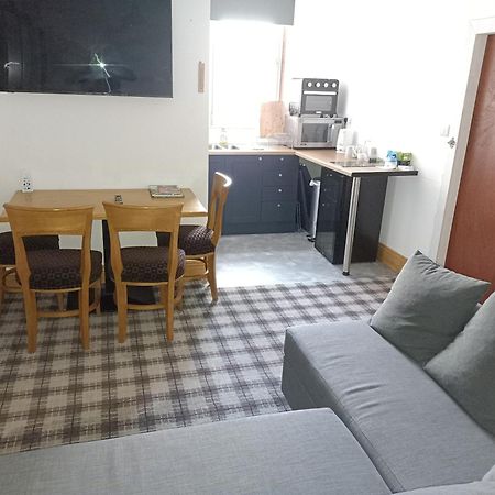The Townhouse Accommodation Dumfries Esterno foto